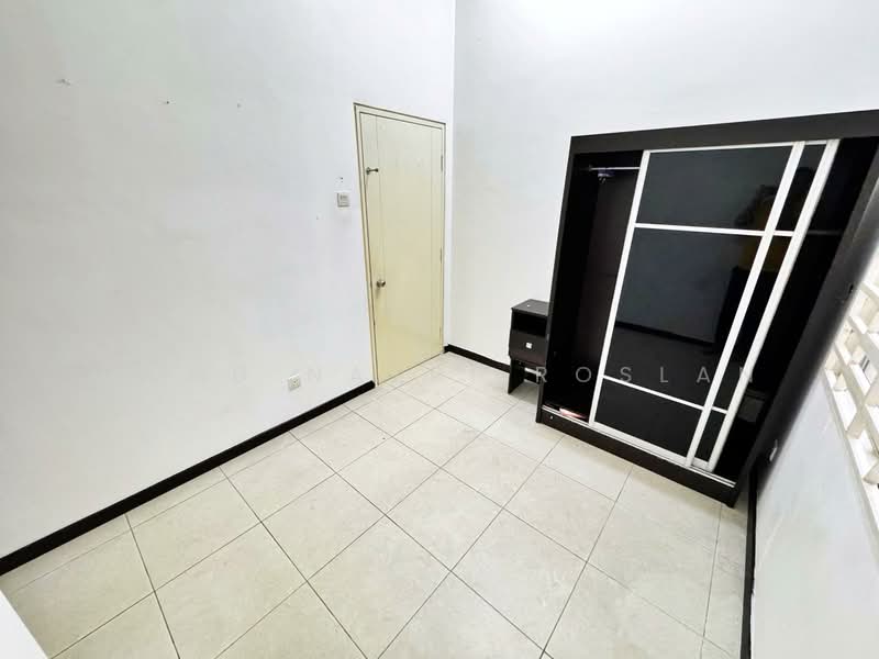 Semi-Detached House for Sale in Bangi (Selangor) - Mohd Nazri Roslan - Interior - PropertyGuru.com.my