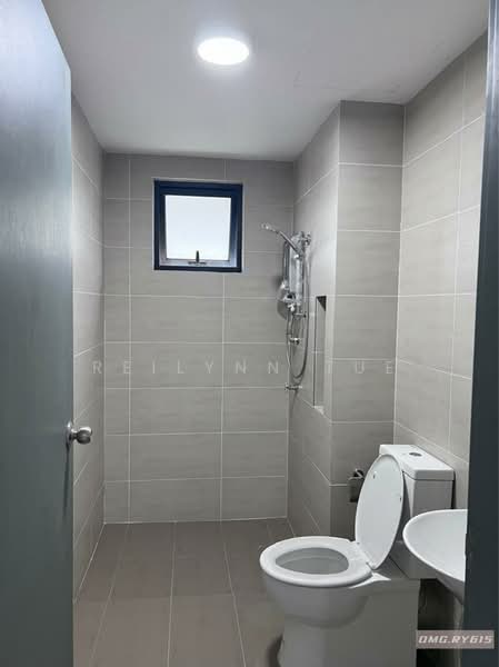 Servis Apartment untuk Disewa di TRIO By Setia - Reilynn Tue - Bathroom - PropertyGuru.com.my