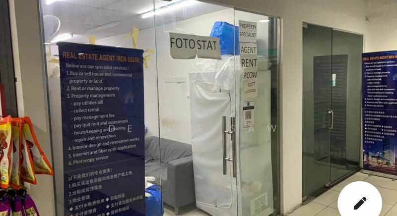 Servis Apartment untuk Dijual di Centrestage Designer Suite - Dennis Saw - Living Room - PropertyGuru.com.my