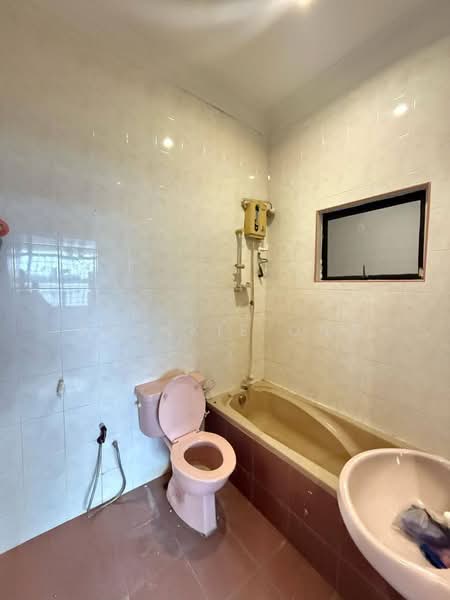 2-storey Terraced House for Sale in Taman Midah (Cheras) - Frankie Ong - Bathroom - PropertyGuru.com.my