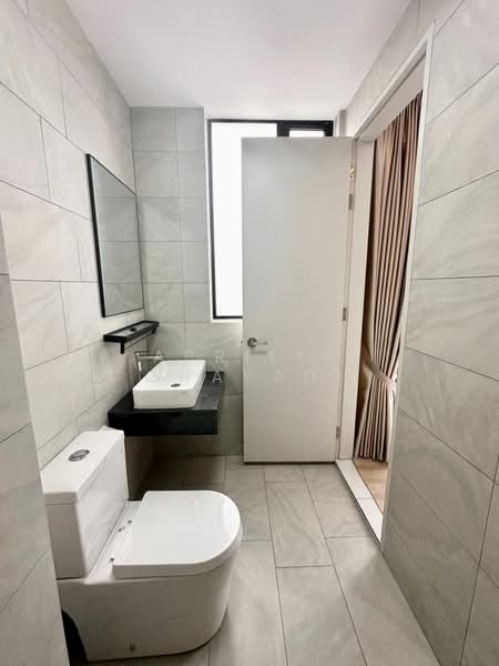 Servis Apartment untuk Disewa di Sky Loft Premium Suites - APRILIA CHAYADI - Bathroom - PropertyGuru.com.my