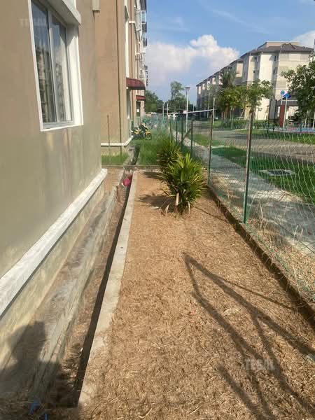 Pangsapuri untuk Dijual di Pangsapuri Akasia (Bandar Botanic) - Alex Lee - Exterior - PropertyGuru.com.my