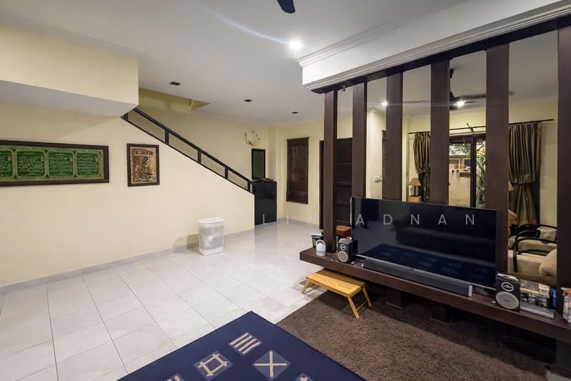 Terraced House for Sale in Alam Damai (Cheras) - Nor Azdlin Adnan - Living Room - PropertyGuru.com.my