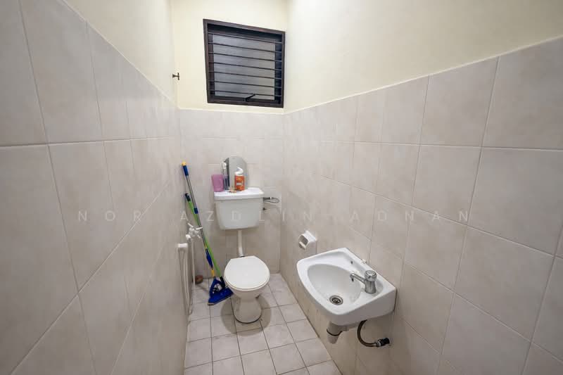 Terraced House for Sale in Alam Damai (Cheras) - Nor Azdlin Adnan - Bathroom - PropertyGuru.com.my