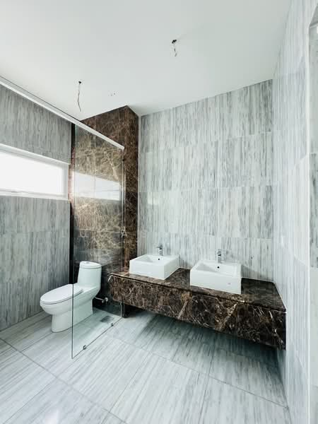 Bungalow House for Sale in Melawati (Selangor) - Lucas Choo - Bathroom - PropertyGuru.com.my