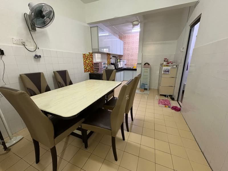 Rumah Teres 2 Tingkat untuk Disewa di Cheras (Selangor) - Nicholas Yap - Dining Room - PropertyGuru.com.my
