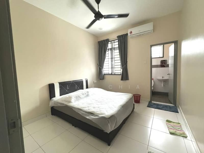 Rumah Teres 2 Tingkat untuk Dijual di Taman Flora Heights (Pasir Gudang) - Elise Chia - Bedroom - PropertyGuru.com.my