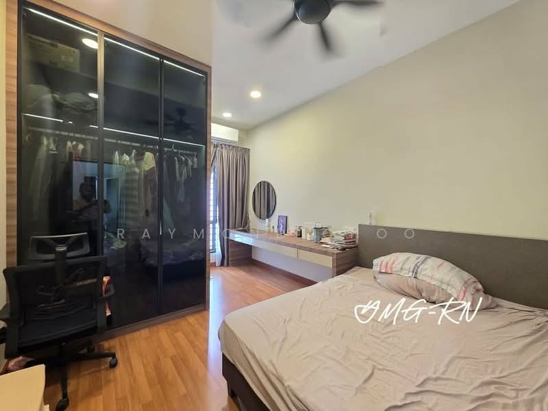 2-storey Terraced House for Sale in Bukit Raja (Selangor) - Raymond Choo - Bedroom - PropertyGuru.com.my