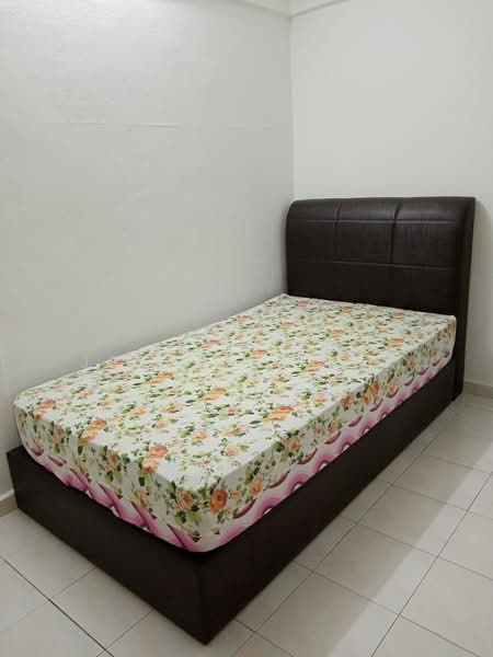 Pangsapuri untuk Disewa di Taman Pekaka Block 31 - Jessilynne . - Bedroom - PropertyGuru.com.my