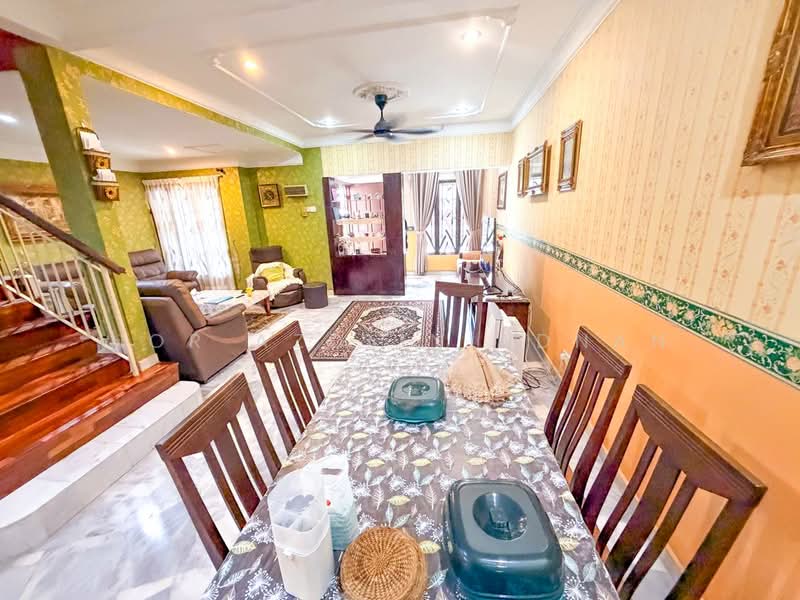 Rumah Teres 2 Tingkat untuk Dijual di Bandar Tun Hussein Onn (Cheras) - Nor Azdlin Adnan - Living Room - PropertyGuru.com.my