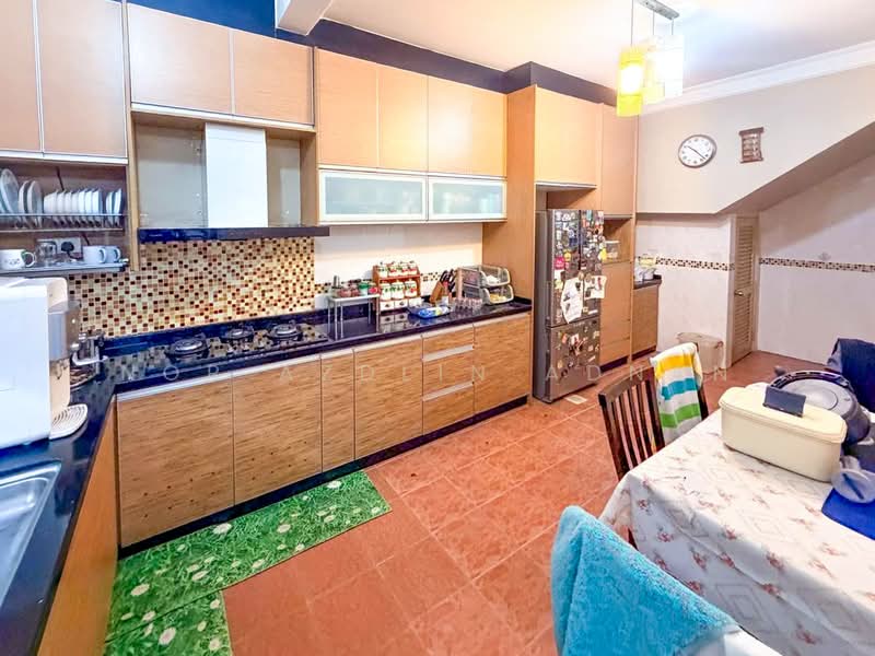 Rumah Teres 2 Tingkat untuk Dijual di Bandar Tun Hussein Onn (Cheras) - Nor Azdlin Adnan - Kitchen - PropertyGuru.com.my