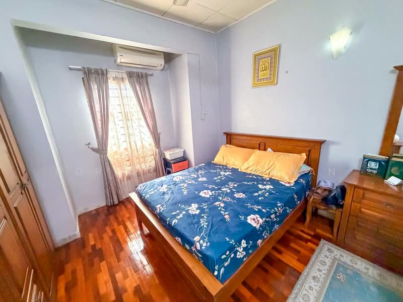 Rumah Teres 2 Tingkat untuk Dijual di Bandar Tun Hussein Onn (Cheras) - Nor Azdlin Adnan - Bedroom - PropertyGuru.com.my