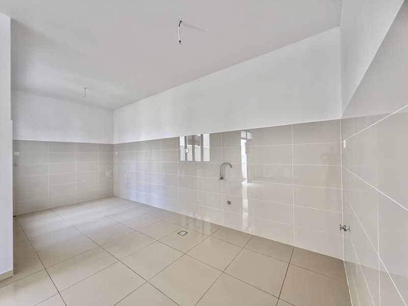 Cluster House for Sale in Eco Botanic 2 (Iskandar Puteri (Nusajaya)) - Karine Sior - Kitchen - PropertyGuru.com.my