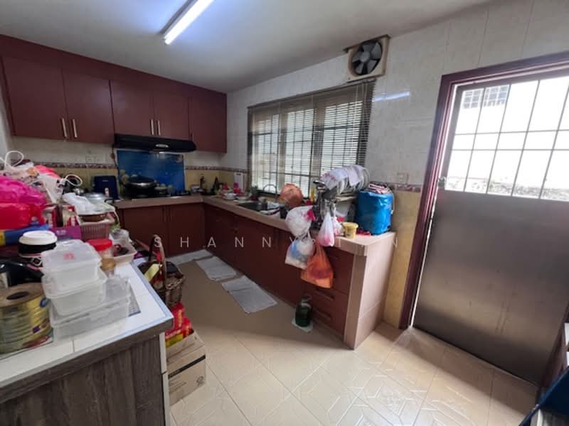 2.5-storey Terraced House for Sale in Bandar Mahkota Cheras (Cheras) - Shanny Tan - Kitchen - PropertyGuru.com.my