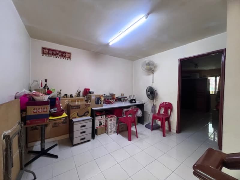 2.5-storey Terraced House for Sale in Bandar Mahkota Cheras (Cheras) - Shanny Tan - Living Room - PropertyGuru.com.my