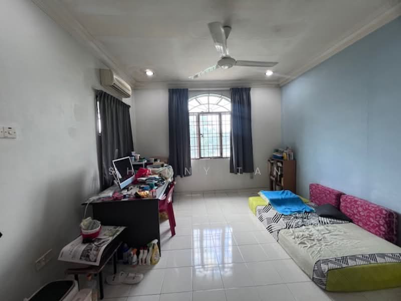 2.5-storey Terraced House for Sale in Bandar Mahkota Cheras (Cheras) - Shanny Tan - Living Room - PropertyGuru.com.my