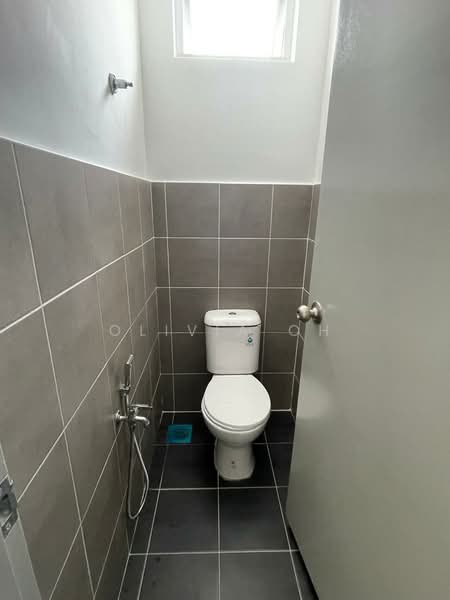 Kedai / Pejabat untuk Disewa di Beranang (Selangor) - OLIVIA OH - Bathroom - PropertyGuru.com.my