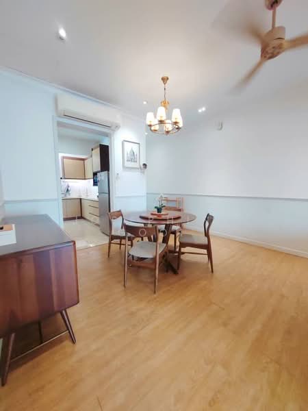 Kondominium untuk Disewa di Riana Green Condominium - Josephine Gooi - Dining Room - PropertyGuru.com.my