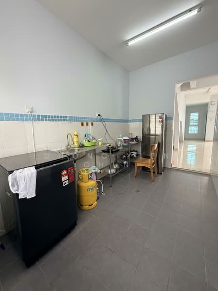 Rumah Teres 2 Tingkat untuk Dijual di Taman Subang Impian (Shah Alam) - Chong Yien Chin - Kitchen - PropertyGuru.com.my