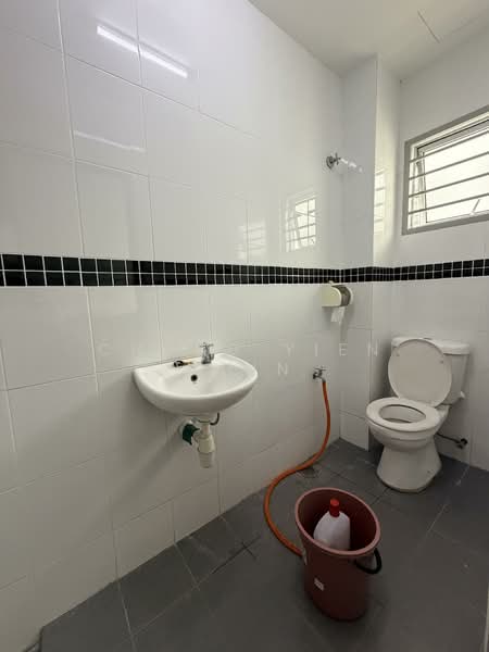Rumah Teres 2 Tingkat untuk Dijual di Taman Subang Impian (Shah Alam) - Chong Yien Chin - Bathroom - PropertyGuru.com.my