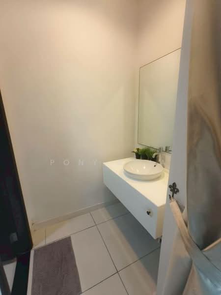 Rumah Teres untuk Disewa di Medini (Iskandar Puteri (Nusajaya)) - Pony Chua - Bathroom - PropertyGuru.com.my