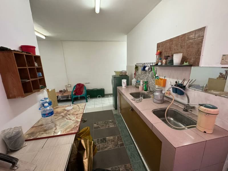 Flat for Sale at Lestari Apartment - Alison Chiu - Kitchen - PropertyGuru.com.my