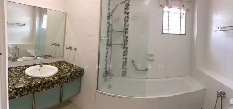 Semi-Detached House for Sale in Bukit Sungai Long (Bandar Sungai Long) - Shanny Tan - Bathroom - PropertyGuru.com.my