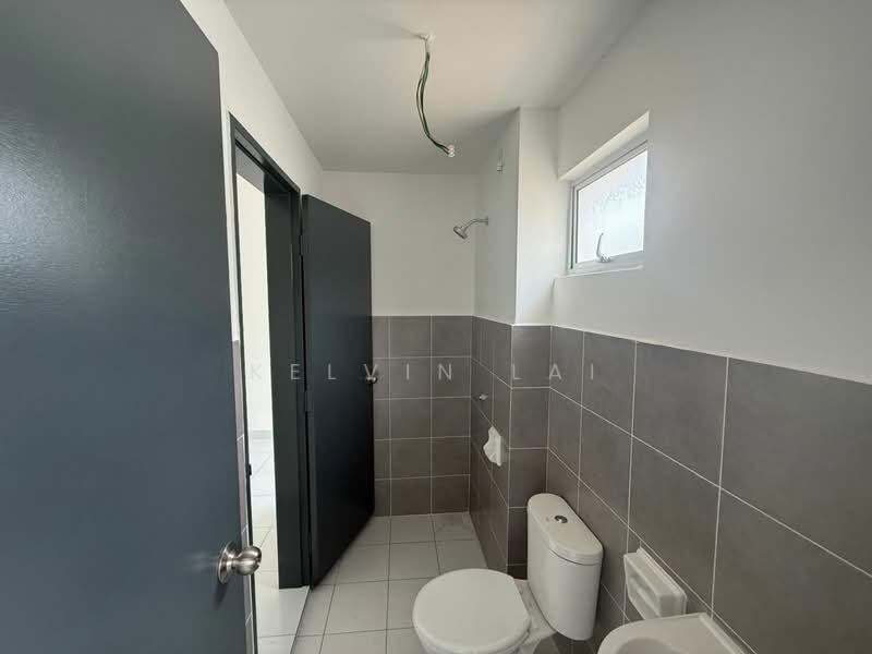 Terraced House for Sale in Rawang (Selangor) - Kelvin Lai - Bathroom - PropertyGuru.com.my