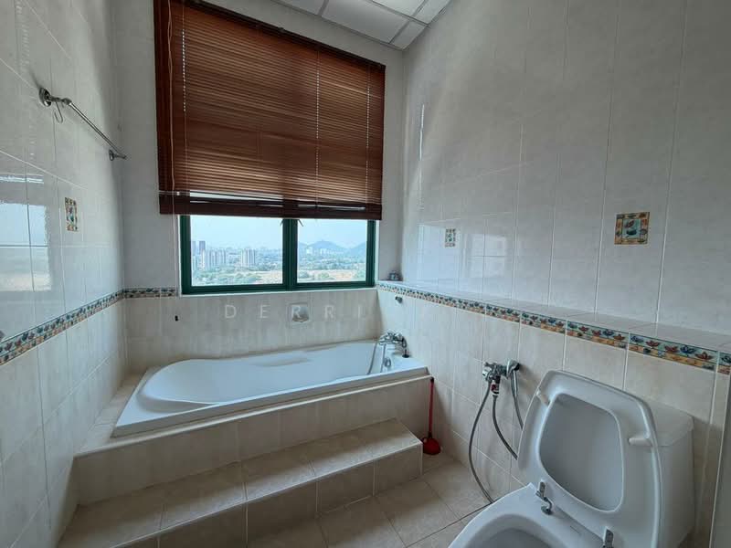 Condominium for Rent at Tanjung Park Condominium - Derrick . - Bathroom - PropertyGuru.com.my