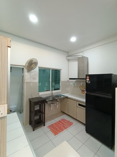 Condominium for Rent at La Thea Residences - Emerlyne Shum - Kitchen - PropertyGuru.com.my