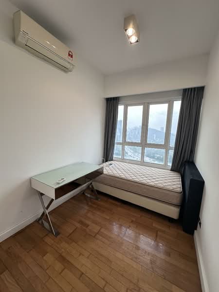 Kondominium untuk Disewa di Tiffani Kiara - Sand Yip - Bedroom - PropertyGuru.com.my