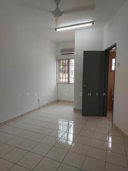 Rumah Teres 2 Tingkat untuk Dijual di Taman Megah Kepong (Kepong) - Jasemin Chia - Interior - PropertyGuru.com.my
