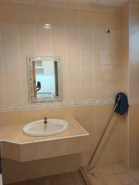 Rumah Teres 2 Tingkat untuk Dijual di Taman Megah Kepong (Kepong) - Jasemin Chia - Bathroom - PropertyGuru.com.my