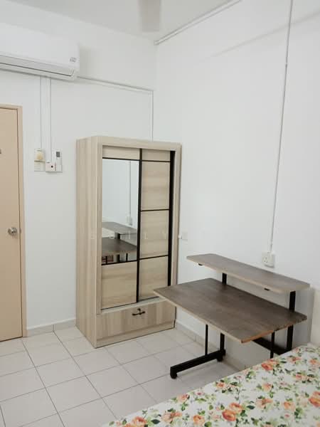 Kondominium untuk Disewa di Putra Place Condominium - Jessilynne . - Bedroom - PropertyGuru.com.my