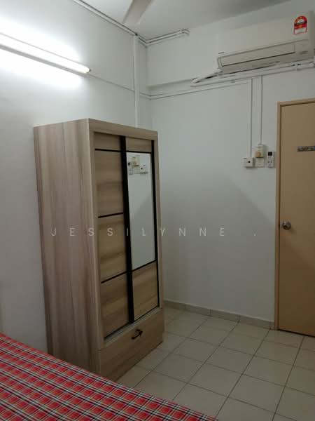 Kondominium untuk Disewa di Putra Place Condominium - Jessilynne . - Bedroom - PropertyGuru.com.my