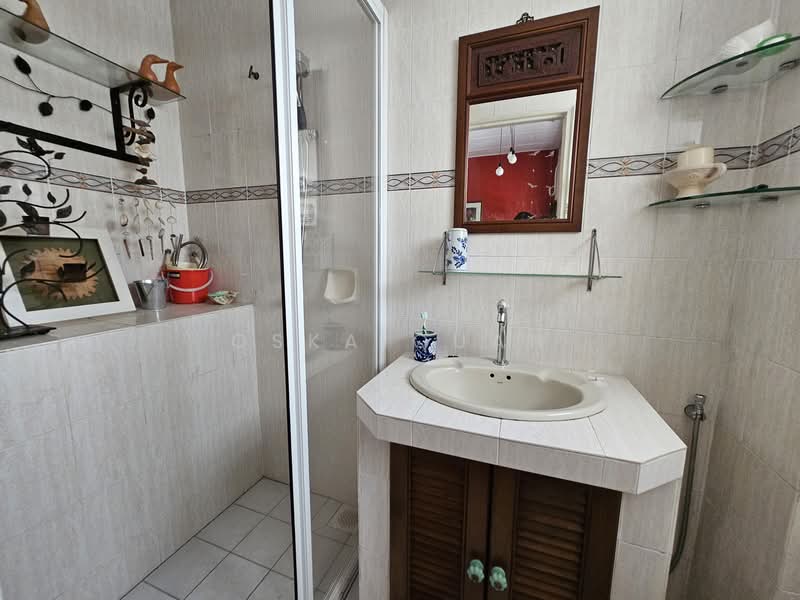 Rumah Teres untuk Dijual di Batu 9 (Cheras) - Oska Quan - Bathroom - PropertyGuru.com.my