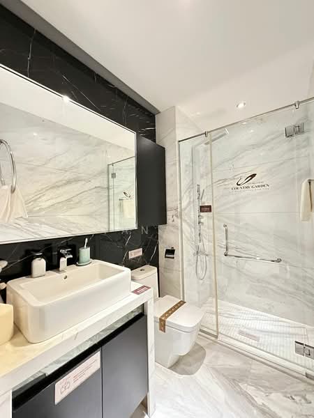 Condominium for Sale at Kings Bay @ Country Garden Danga Bay - Ryan Tan - Bathroom - PropertyGuru.com.my