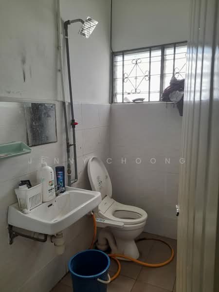 2-storey Terraced House for Sale in Taman Cempaka (Ampang) - Jenny Choong - Bathroom - PropertyGuru.com.my