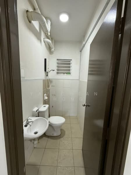 Apartment for Sale at Trifolis - Yap Chean Chong - Bathroom - PropertyGuru.com.my