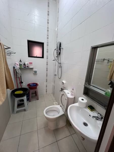 Semi-Detached House for Sale in Bukit Sungai Long (Bandar Sungai Long) - Shanny Tan - Bathroom - PropertyGuru.com.my