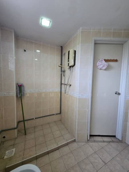 2-storey Terraced House for Sale in Taman Megah Kepong (Kepong) - Jasemin Chia - Bathroom - PropertyGuru.com.my