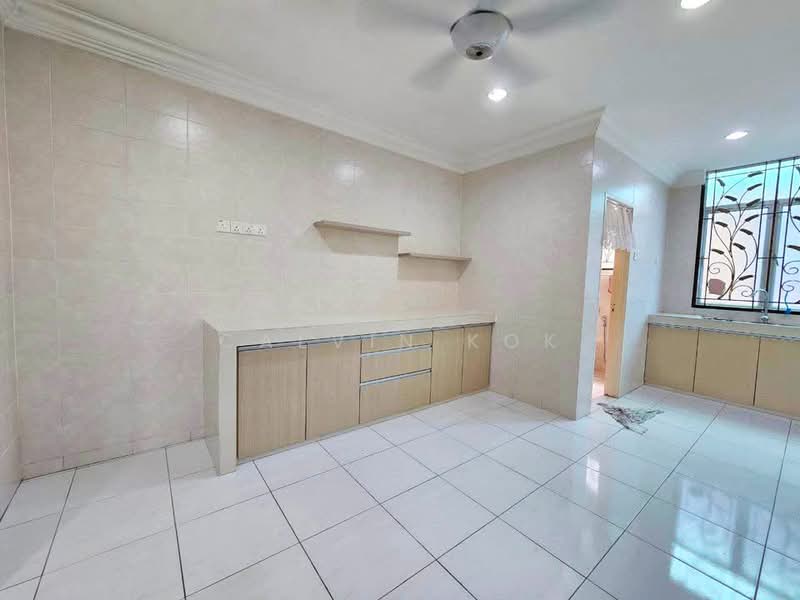 Rumah Teres untuk Dijual di Kajang (Selangor) - Calvin Kok - Kitchen - PropertyGuru.com.my