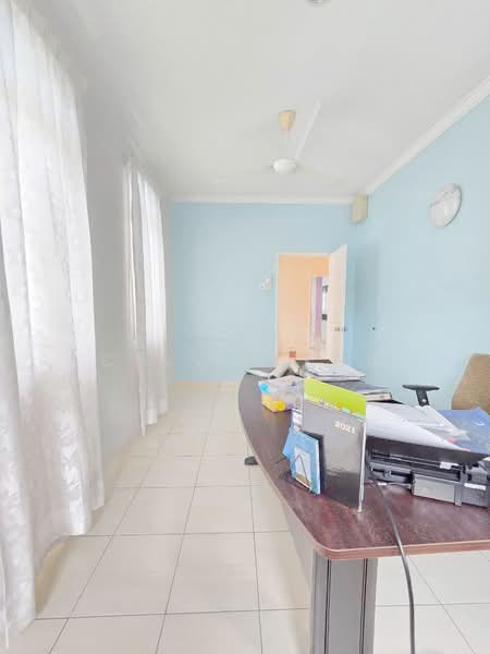 Rumah Teres untuk Dijual di Kajang (Selangor) - Calvin Kok - Study - PropertyGuru.com.my