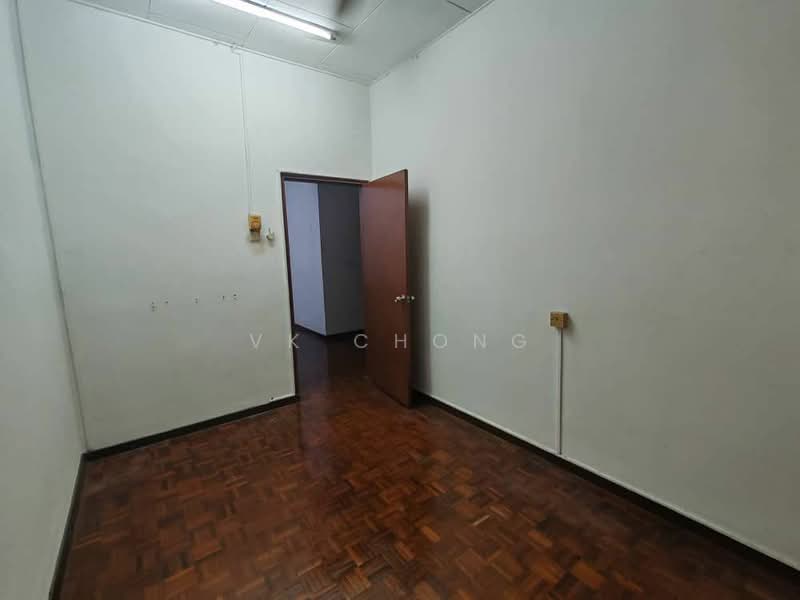 2-storey Terraced House for Sale in Taman Bukit Mewah (Tampoi) - VK Chong - Interior - PropertyGuru.com.my