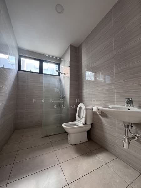 Bungalow for Sale in Kota Kemuning (Shah Alam) - Pang Hiok Boon - Bathroom - PropertyGuru.com.my
