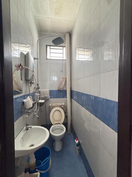 2-storey Terraced House for Sale in Taman Bestari Indah (Ulu Tiram) - Nico Chong - Bathroom - PropertyGuru.com.my