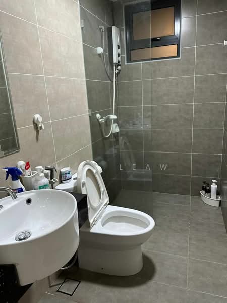 Service Residence for Sale at Liberty @ Arc - Alex Leaw - Bathroom - PropertyGuru.com.my
