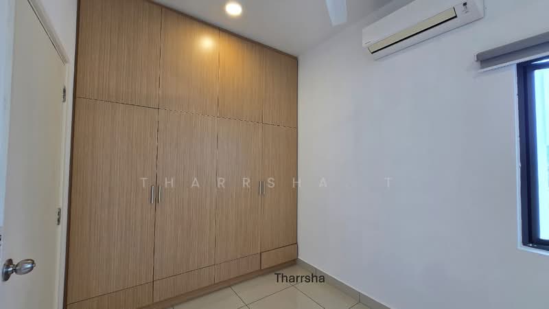 Kondominium untuk Dijual di Oasis 1 - Tharrsha. T - Bedroom - PropertyGuru.com.my