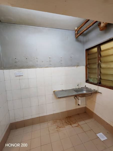 Apartment for Rent at Pangsapuri Semarak - Veni Foo Yoke Fuang - Kitchen - PropertyGuru.com.my