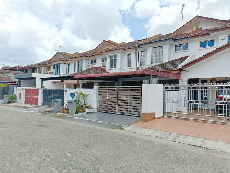 Rumah Teres 2 Tingkat untuk Dijual di Taman Setia Indah (Tebrau) - Sharon Ng - Exterior - PropertyGuru.com.my